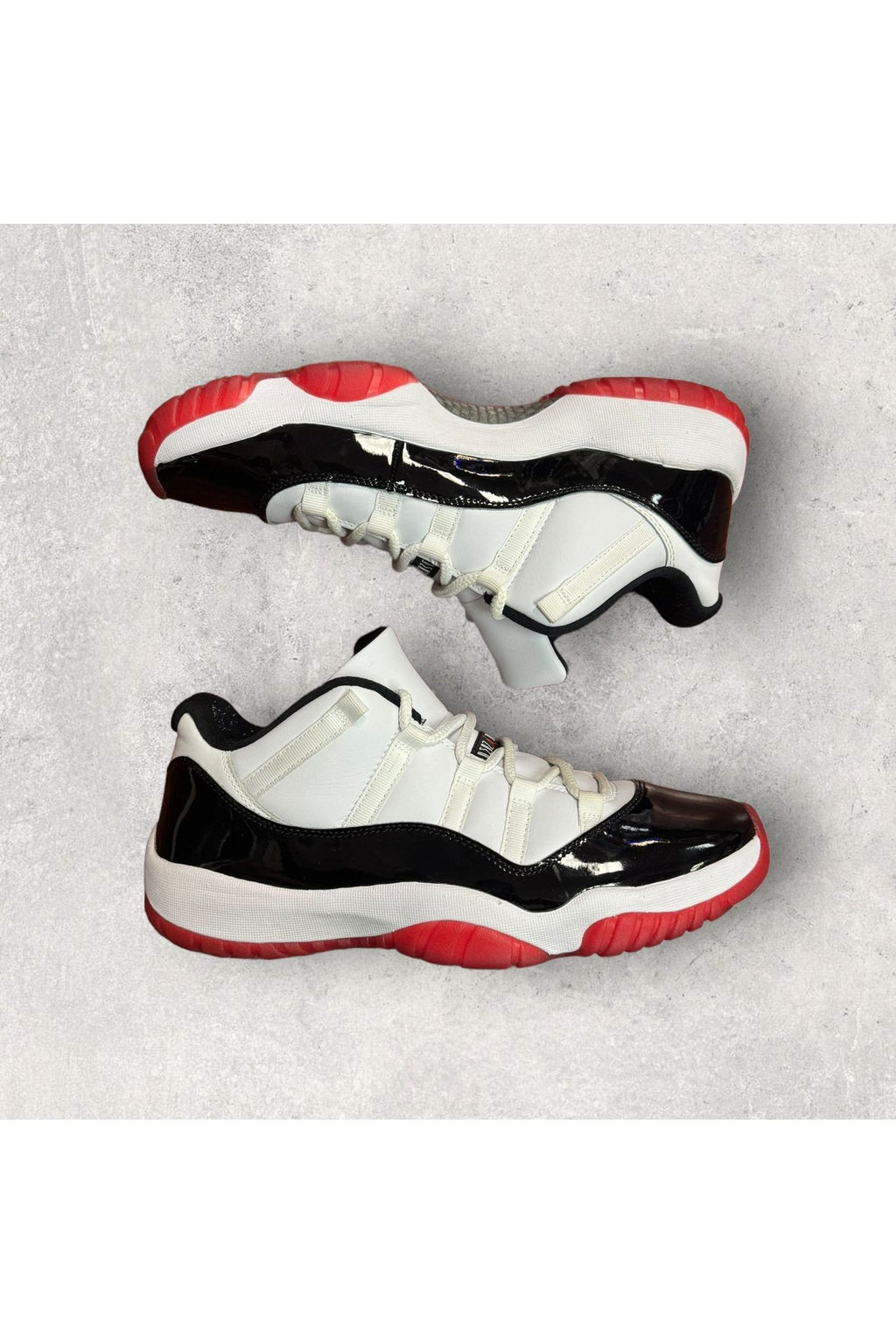 Jordan 11 Retro Low CONCORD BRED