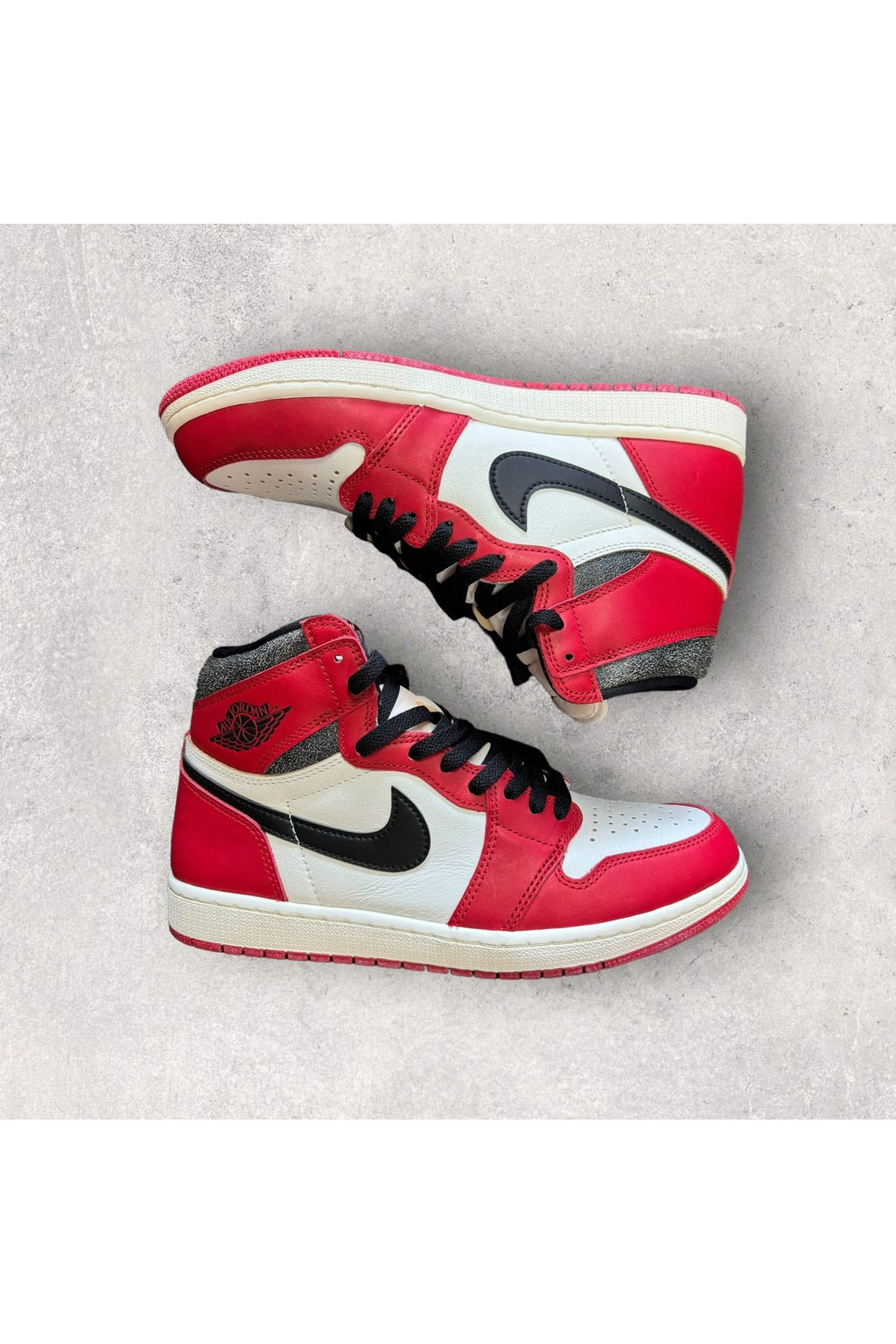 Jordan 1 Retro High OG CHICAGO LOST AND FOUND