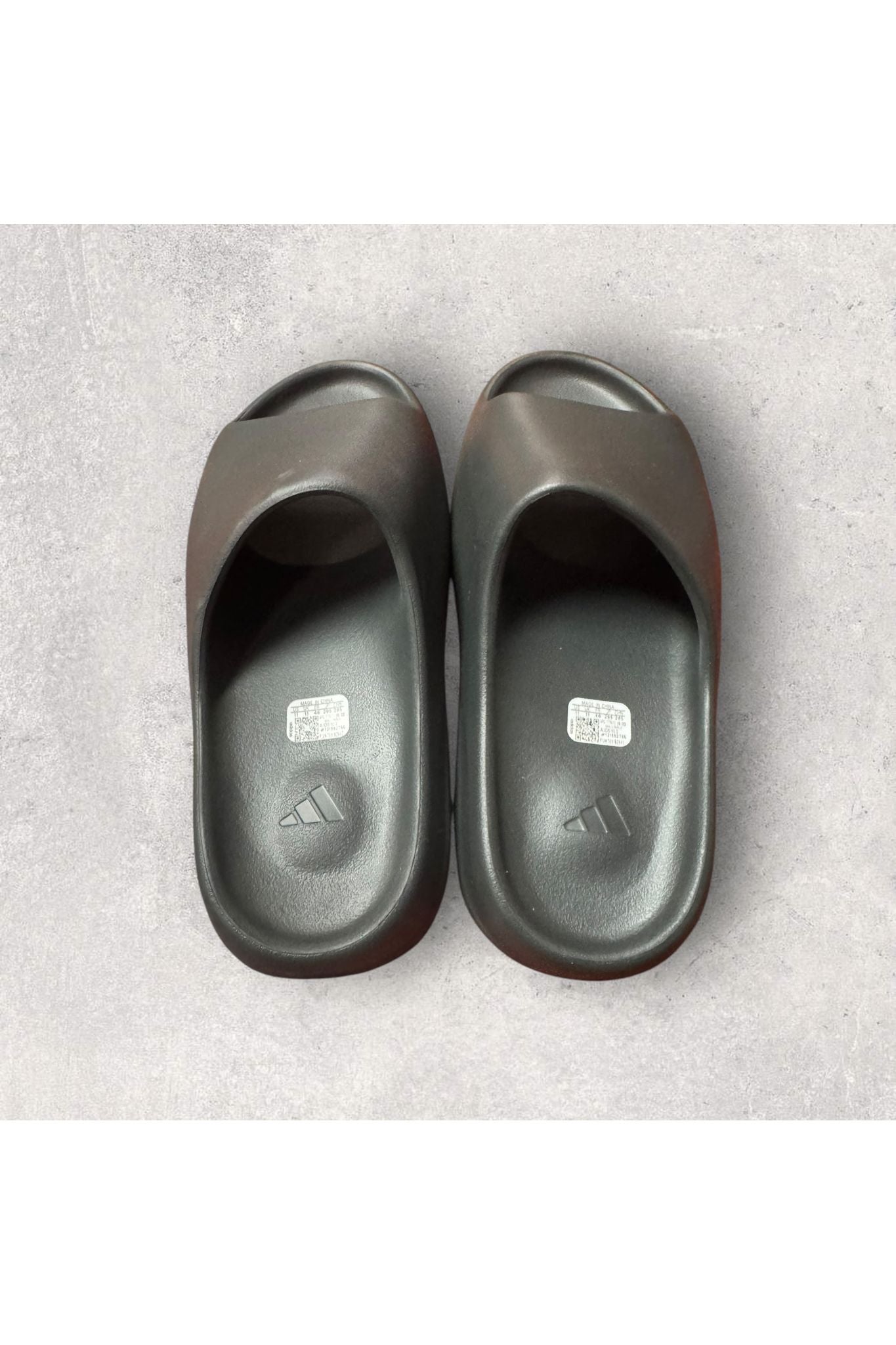 Adidas Yeezy Slide DARK ONYX