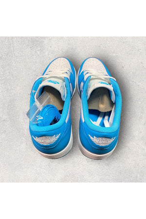 Jordan 1 Low SB UNC