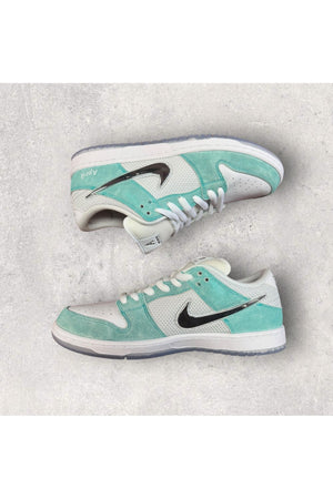 Nike SB Dunk Low APRIL SKATEBOARDS