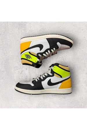 Jordan 1 Retro High WHITE BLACK VOLT UNIVERSITY GOLD