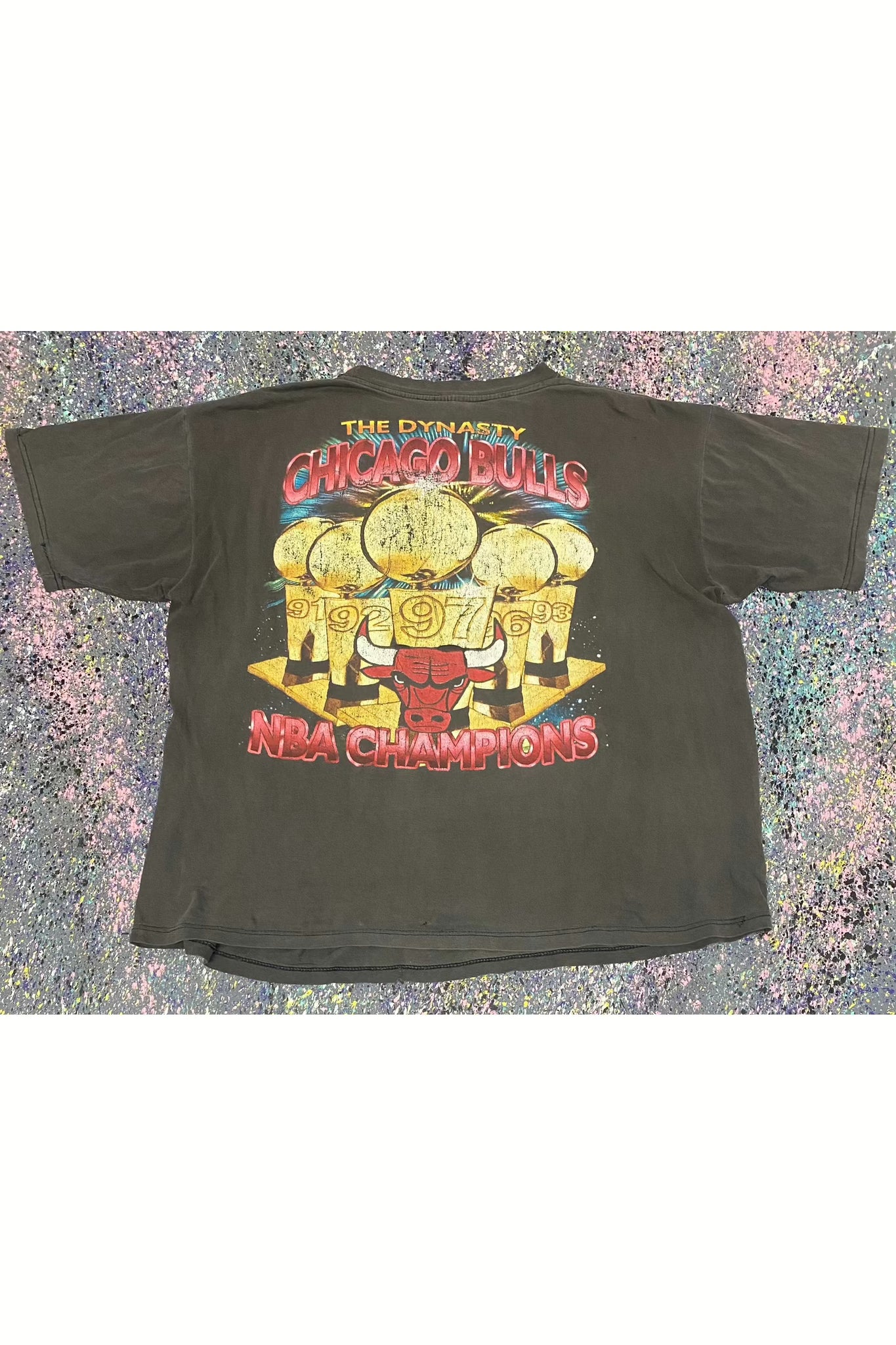 Vintage 1997 Chicago Bulls 5 Time Champions Tee- XL